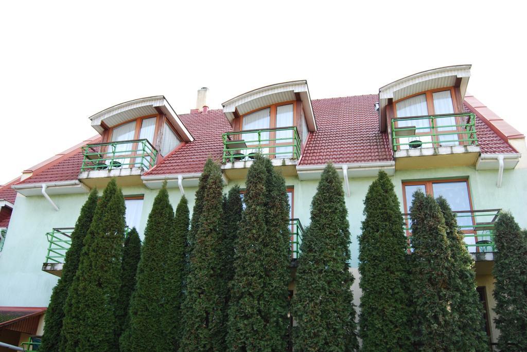 Hotel Paar Szieszta Győr Eksteriør bilde